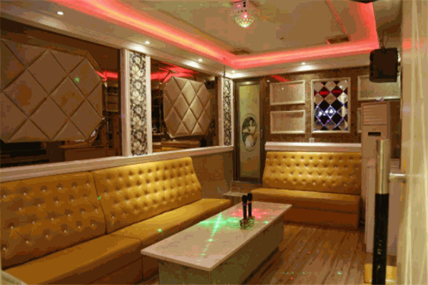 名人欢乐时光KTV